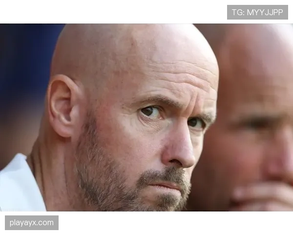 滕哈赫战术革新显成效，率队欧冠征程高歌猛进，重燃辉煌希望