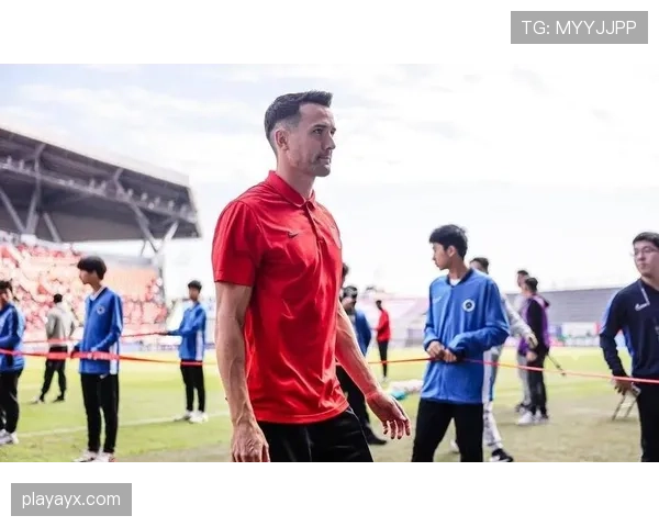 泰国球员状态回暖加盟中超，引爆转会市场关注热潮