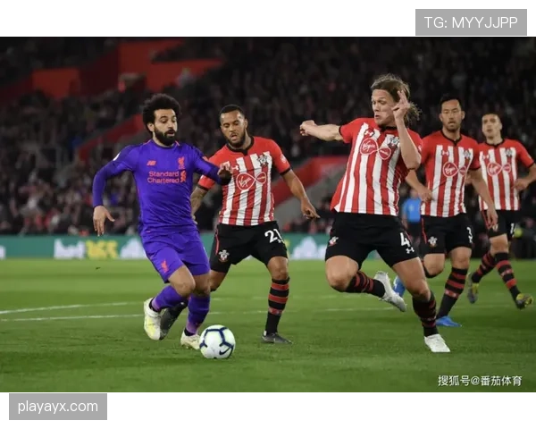 琼斯加盟南安普顿后表现稳健,助力圣徒防线提升 琼斯加盟南安普顿后表现稳健,助力圣徒防线提升