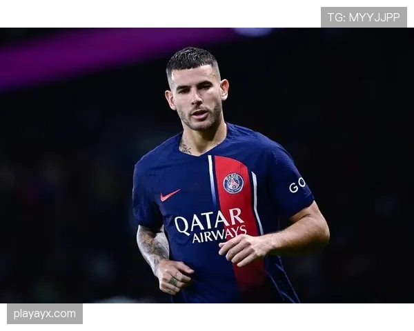 巴黎圣日耳曼更衣室矛盾与战术混乱持续发酵，球队稳定性面临严峻考验